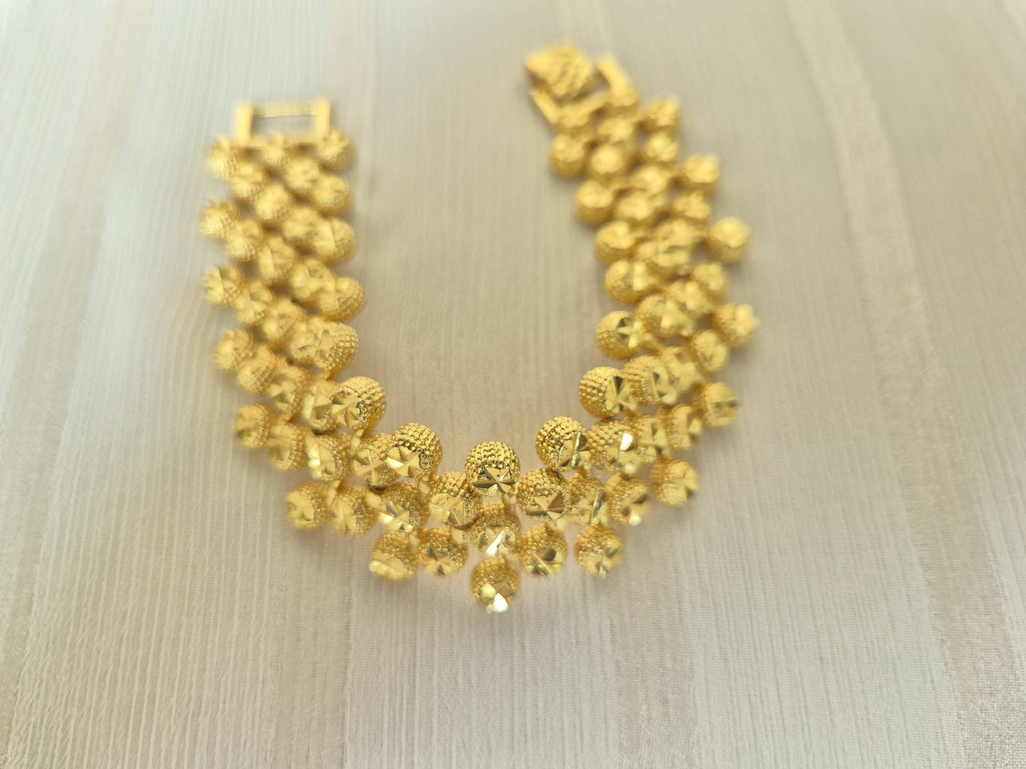 Gold Drops Checkers Bracelet (Broad)
