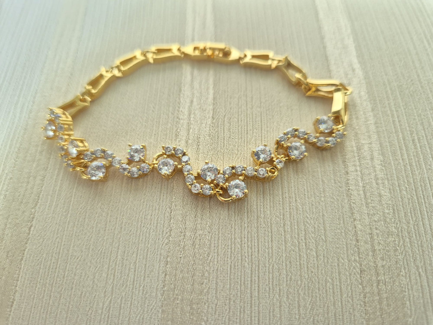 Zircon Diamond Bracelet (Medium String of Diamonds)